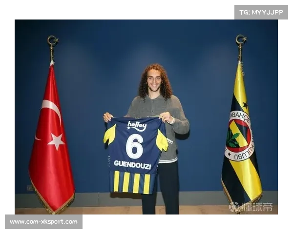 拉齐奥中场贡多齐表现活跃，萨里体系下角色转变明显